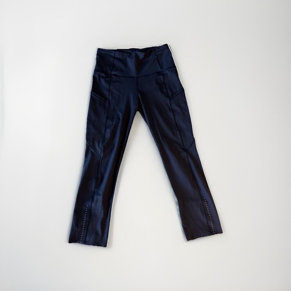 Lululemon Fast Free Crop II Nulux 19" Size 4 Navy Blue Side Pockets Activewear